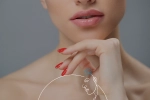 Dudak kaldırma (liplift)